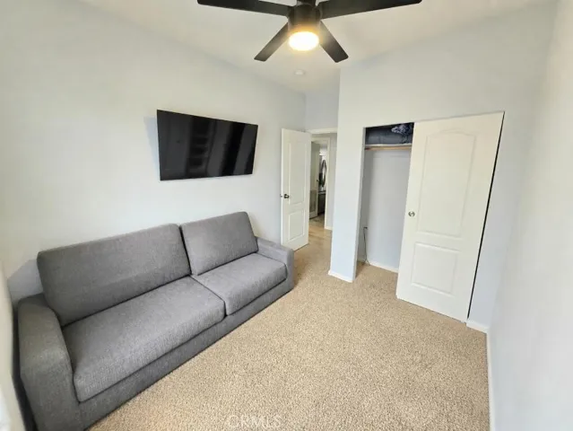 2nd bedroom