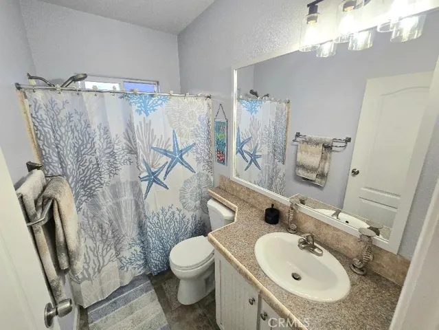 2nd bathroom