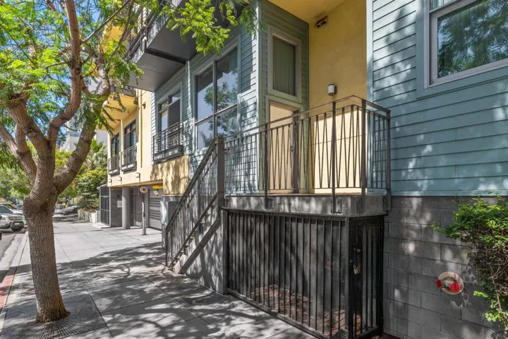 889 Date St 140, San Diego, California 92101