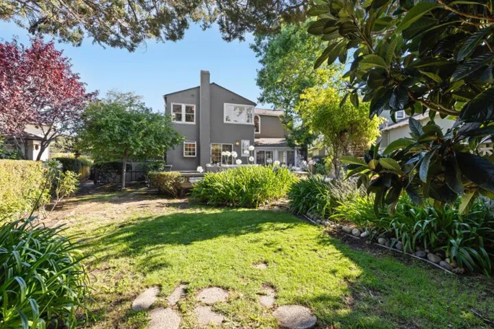 1386 Hillside Circle, Burlingame, California 94010