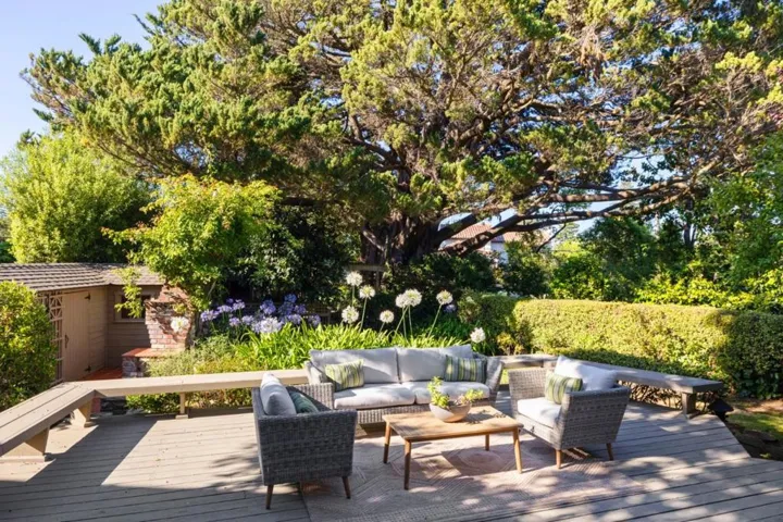 1386 Hillside Circle, Burlingame, California 94010