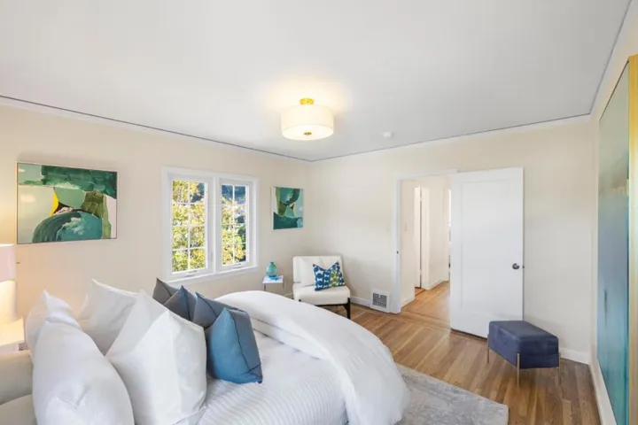 1386 Hillside Circle, Burlingame, California 94010