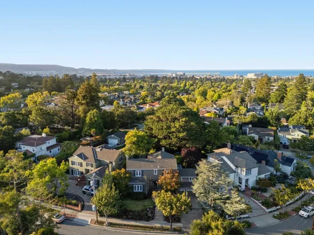 1386 Hillside Circle, Burlingame, California 94010