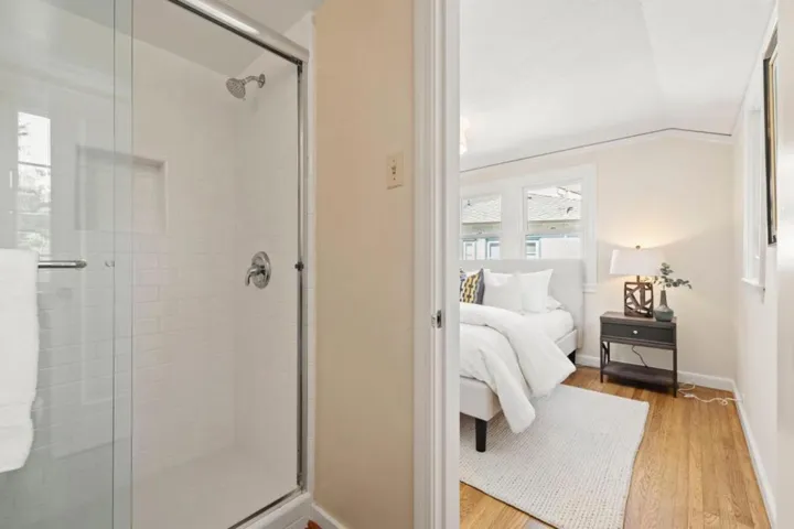 1386 Hillside Circle, Burlingame, California 94010
