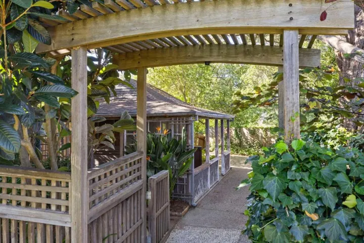 1386 Hillside Circle, Burlingame, California 94010