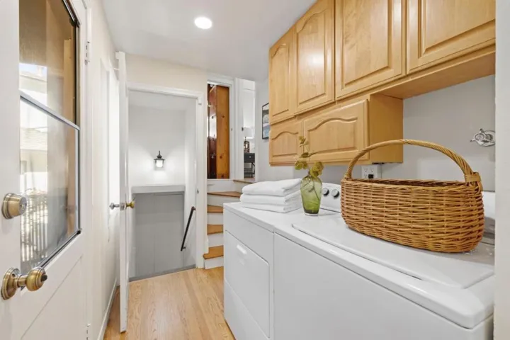 1386 Hillside Circle, Burlingame, California 94010
