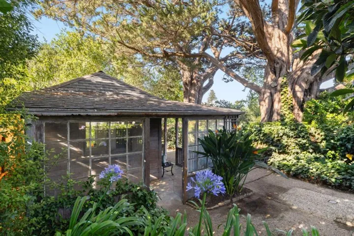 1386 Hillside Circle, Burlingame, California 94010