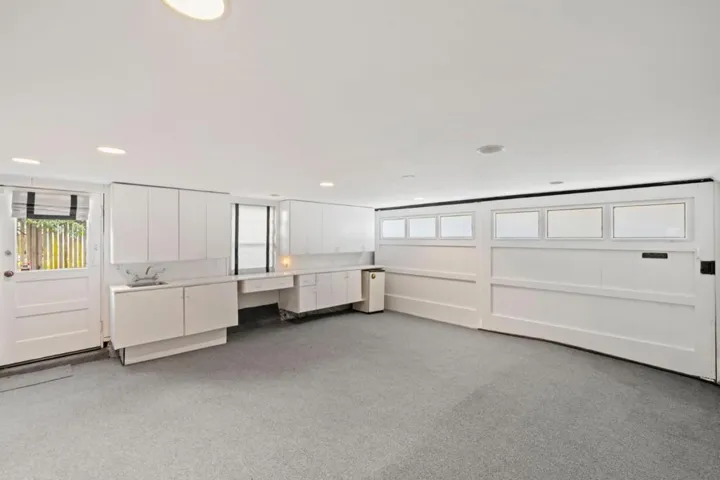 1386 Hillside Circle, Burlingame, California 94010