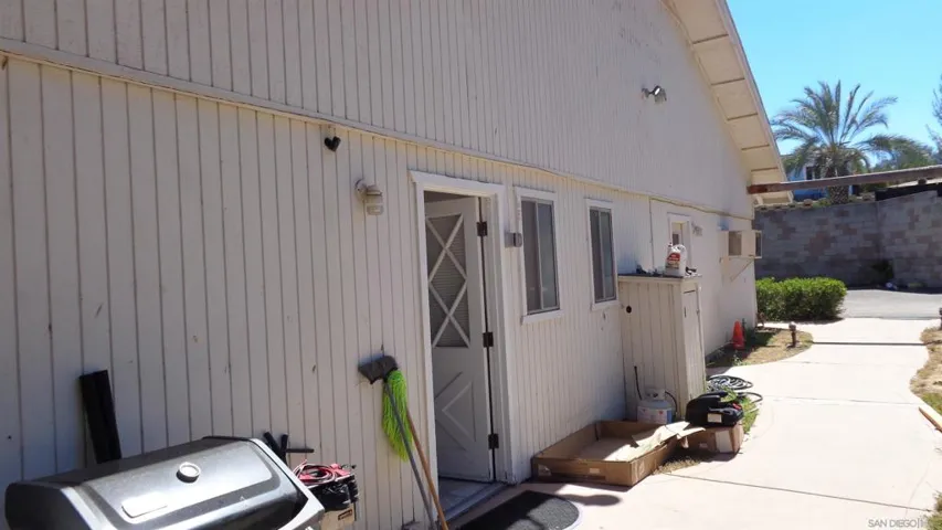28560 Lilac Rd. A, Valley Center, California 92082