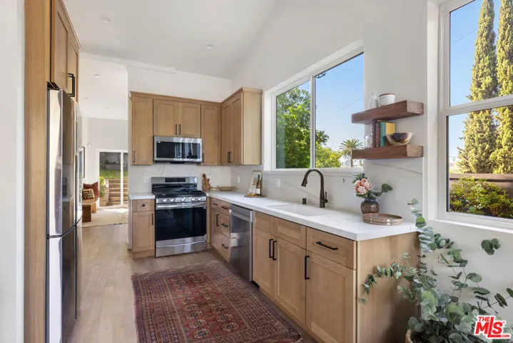 2412 Reservoir Street, Los Angeles, California 90026