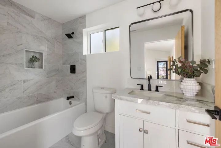 2412 Reservoir Street, Los Angeles, California 90026