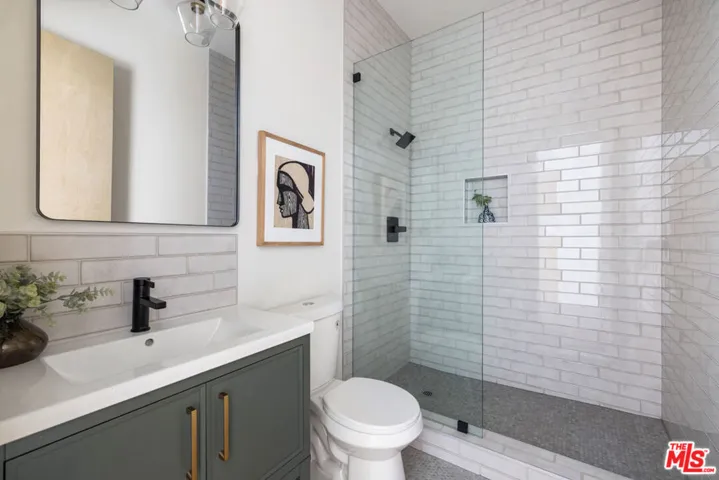 2412 Reservoir Street, Los Angeles, California 90026