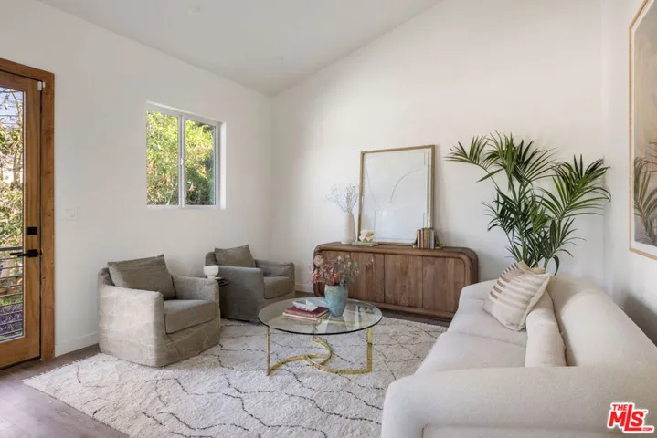 2412 Reservoir Street, Los Angeles, California 90026