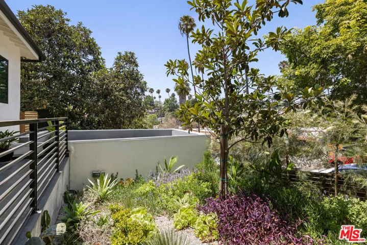 2412 Reservoir Street, Los Angeles, California 90026