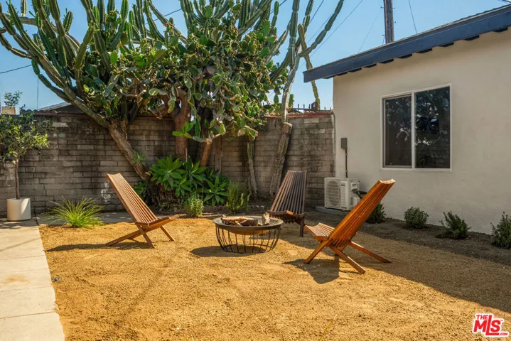 1726 W 52nd Street, Los Angeles, California 90062