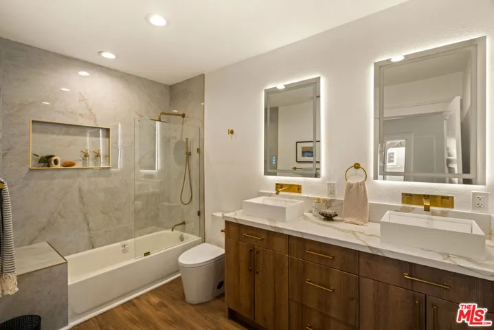 1726 W 52nd Street, Los Angeles, California 90062