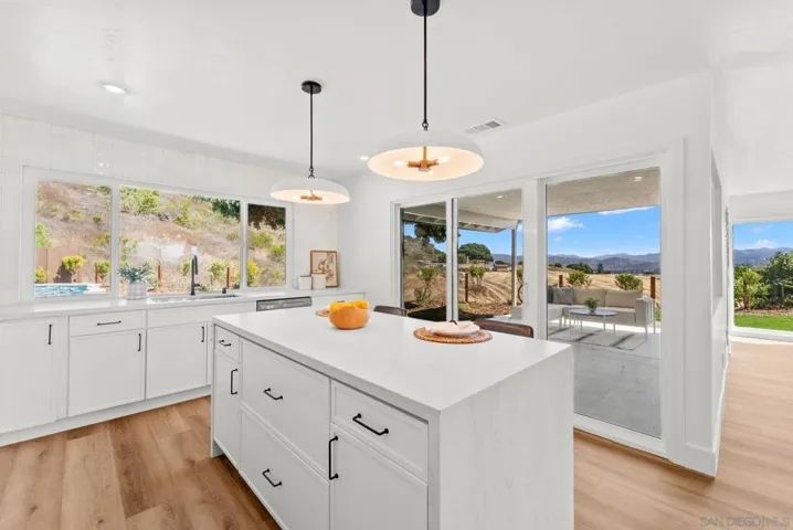 1778 Shady Crest Pl, El Cajon, California 92020
