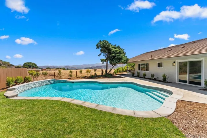 1778 Shady Crest Pl, El Cajon, California 92020