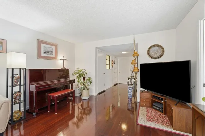 5435 Cribari Grn, San Jose, California 95135