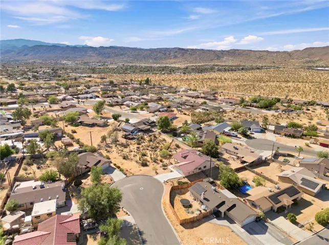 58772 La Mirada Trail, Yucca Valley, California 92284