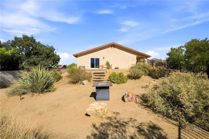 58772 La Mirada Trail, Yucca Valley, California 92284