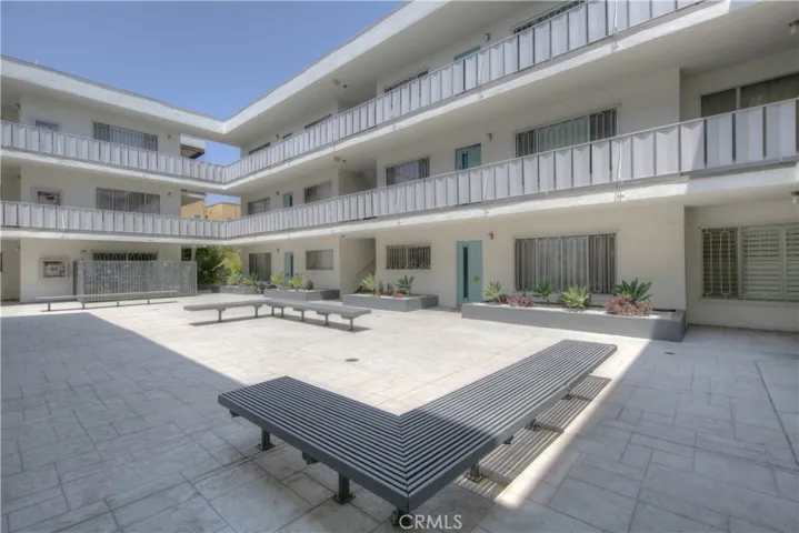 4343 Finley, Los Angeles, California 90027