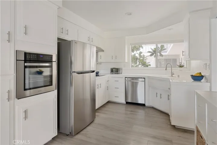 4343 Finley, Los Angeles, California 90027
