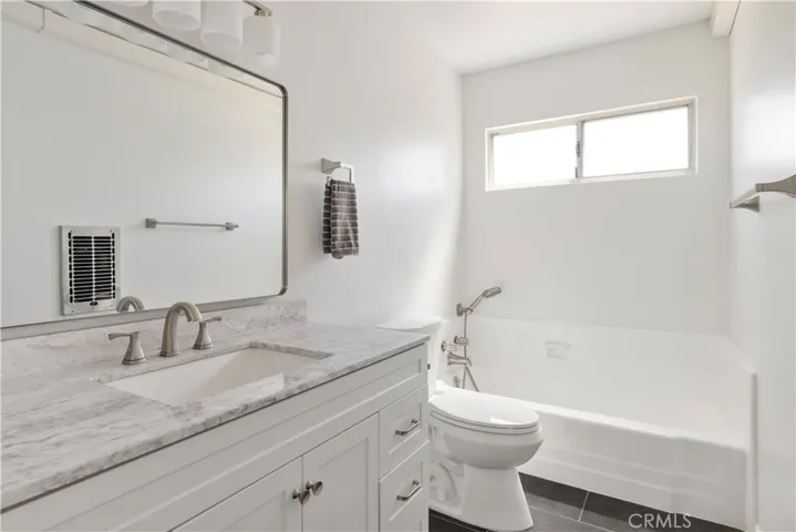 4343 Finley, Los Angeles, California 90027