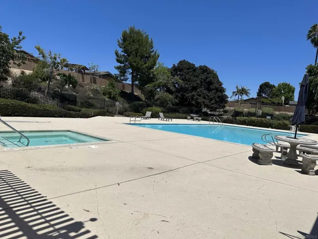 1605 Blossom Field Way, Encinitas, California 92024