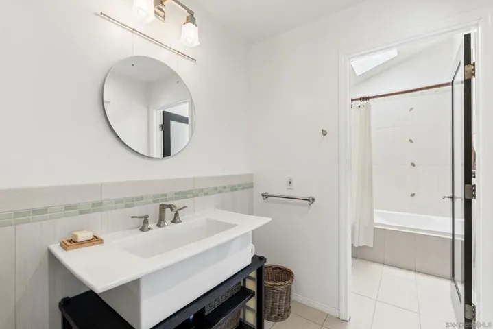1605 Blossom Field Way, Encinitas, California 92024