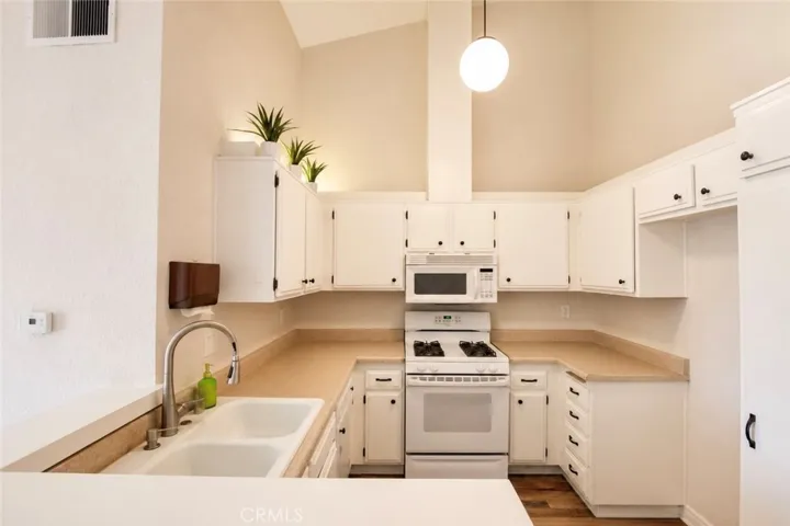 13110 Creek View 202, Garden Grove, California 92844