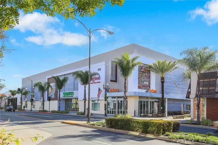68 E Bay State Street 3g, Alhambra, California 91801