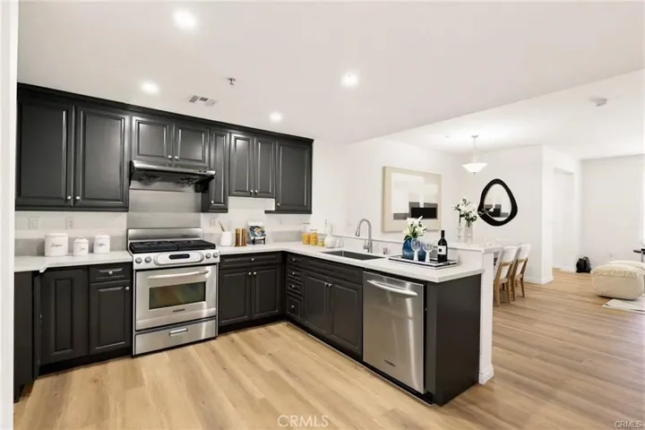 68 E Bay State Street 3g, Alhambra, California 91801