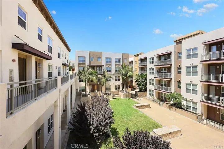 68 E Bay State Street 3g, Alhambra, California 91801