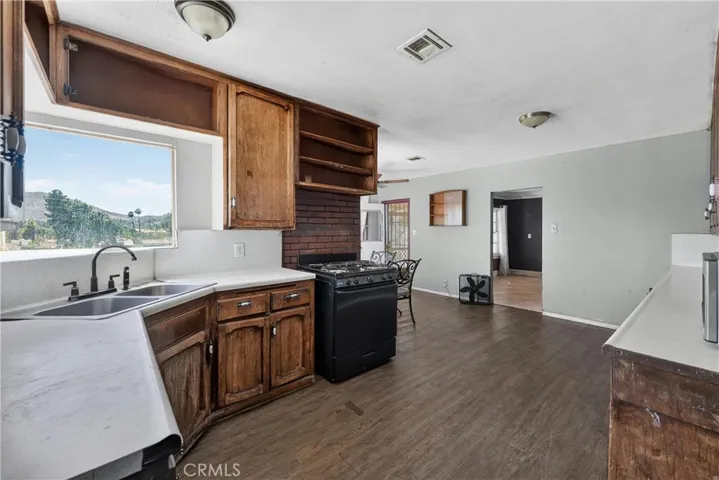 5145 Mitchell, Riverside, California 92505