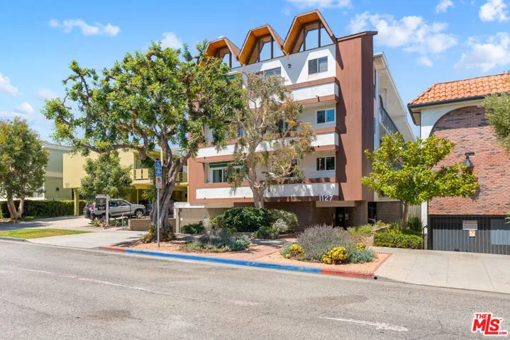 1127 10th St 201, Santa Monica, California 90403