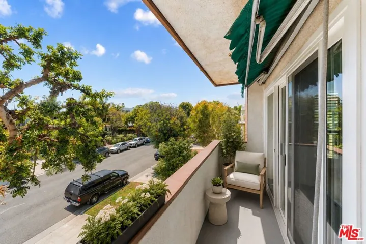 1127 10th St 201, Santa Monica, California 90403