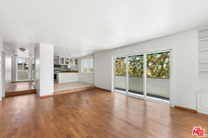 1127 10th St 201, Santa Monica, California 90403