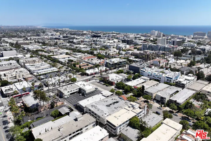 1127 10th St 201, Santa Monica, California 90403