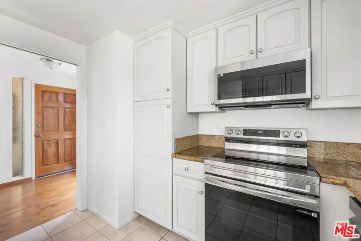 1127 10th St 201, Santa Monica, California 90403