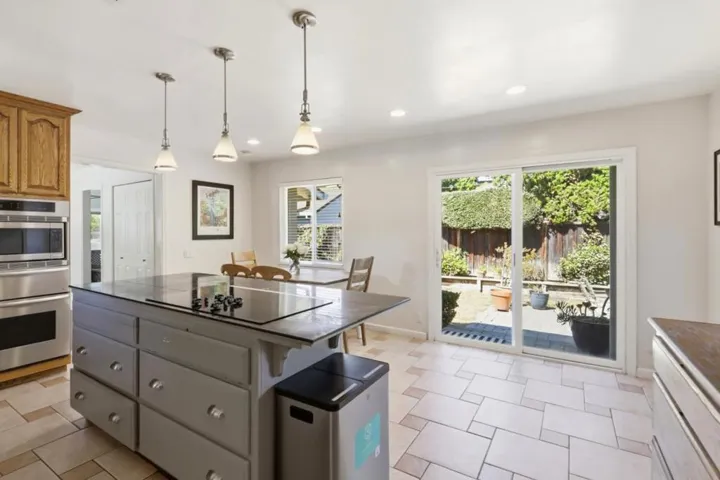 2586 Bobolink Drive, San Jose, California 95125