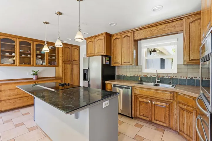 2586 Bobolink Drive, San Jose, California 95125