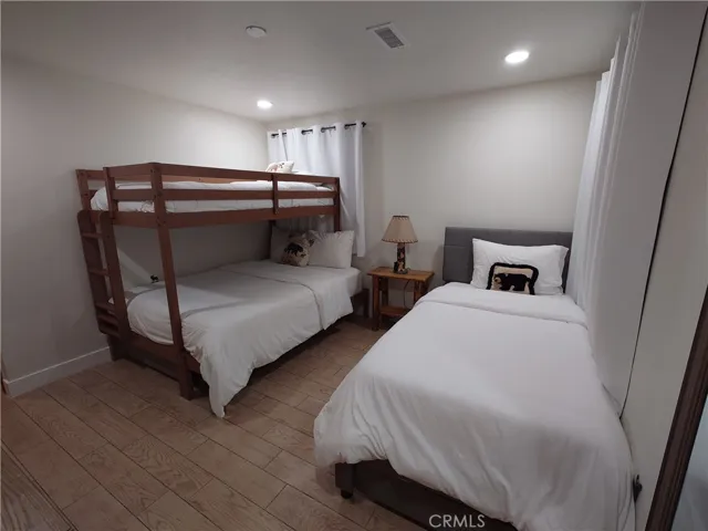Bedroom 2: Alternate