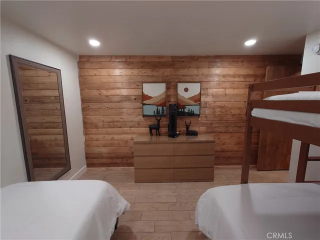 Bedroom 2: Accent Wall