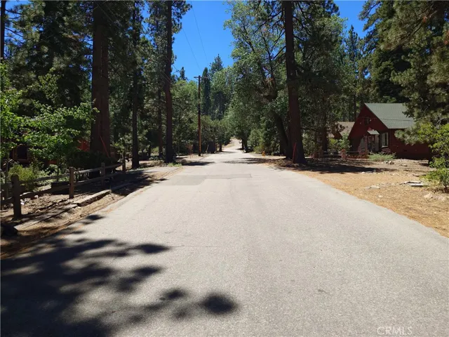 Street Scene Facing Away From Big Bear Blvd