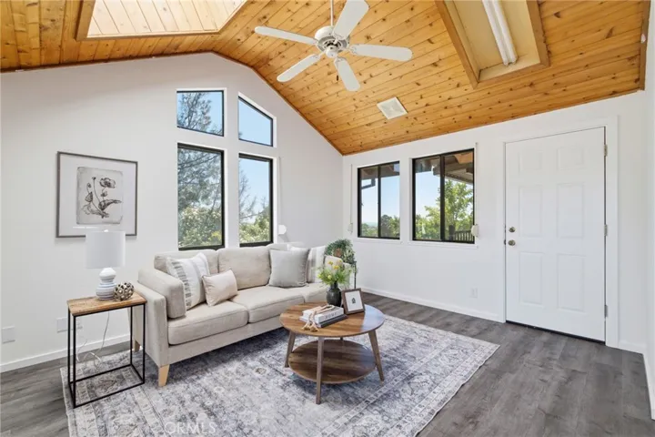 10 Serra Monte Drive, Oroville, California 95966