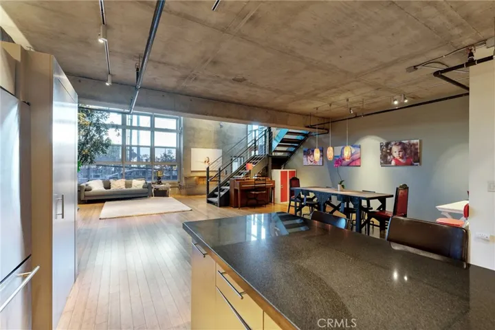 510 103 S Hewitt, Los Angeles, California 90013