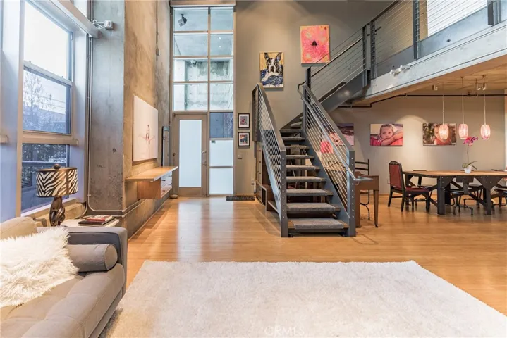 510 103 S Hewitt, Los Angeles, California 90013