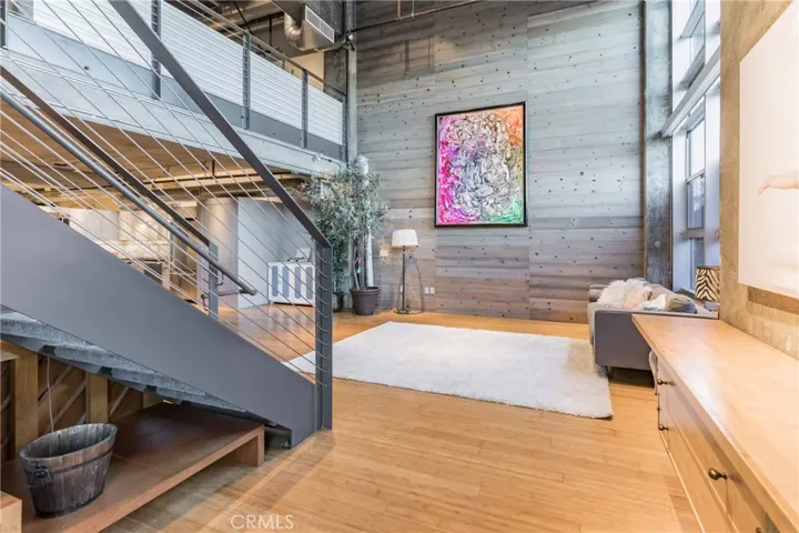 510 103 S Hewitt, Los Angeles, California 90013