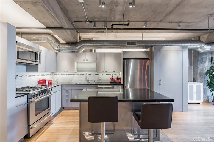 510 103 S Hewitt, Los Angeles, California 90013
